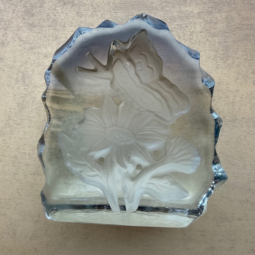 Price Import Crystal Butterfly Flower Paperweight Frosted Glass 4in ReadDescript - Picture 7 of 16